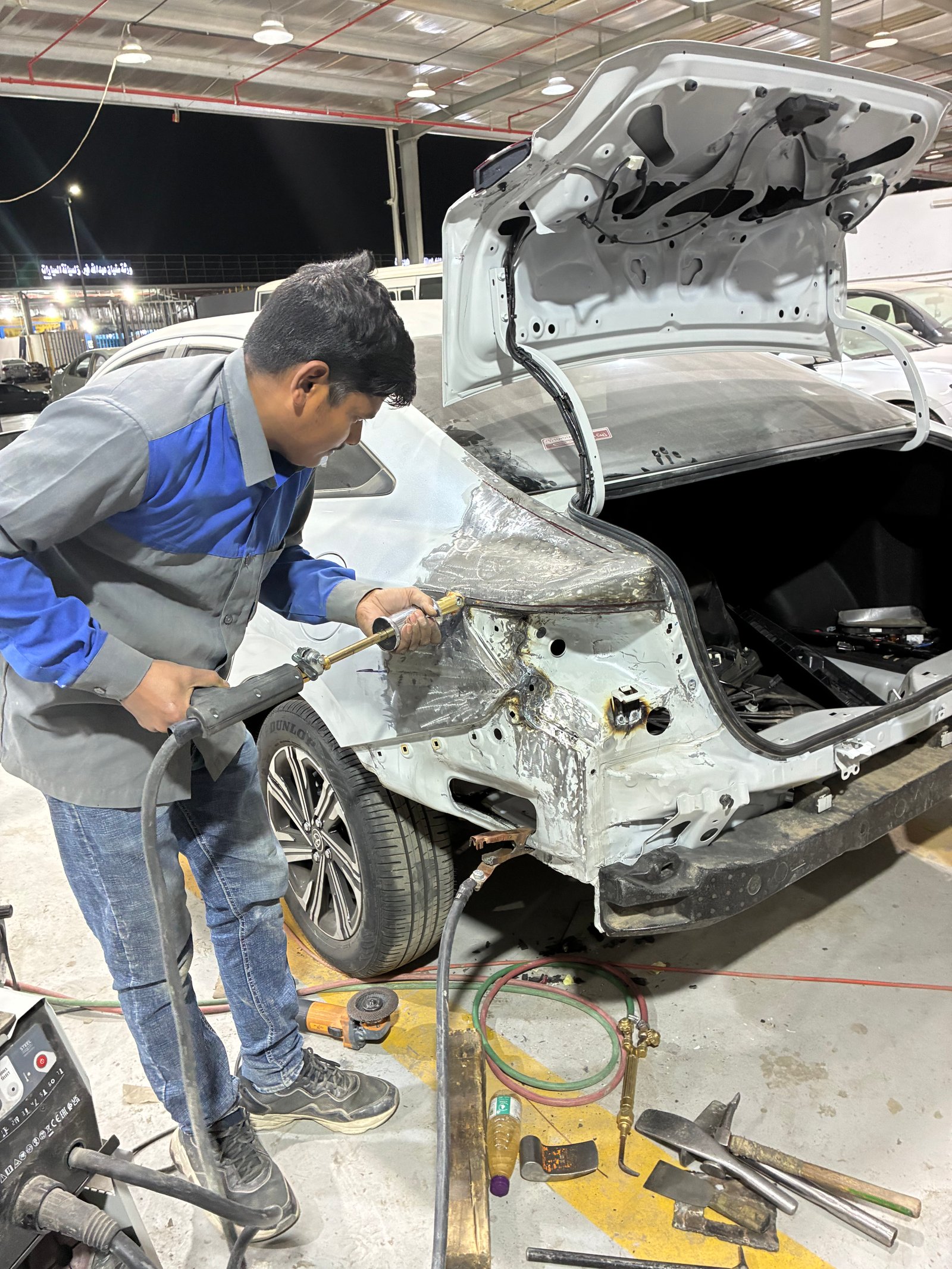 قسم السمكرة والدهان